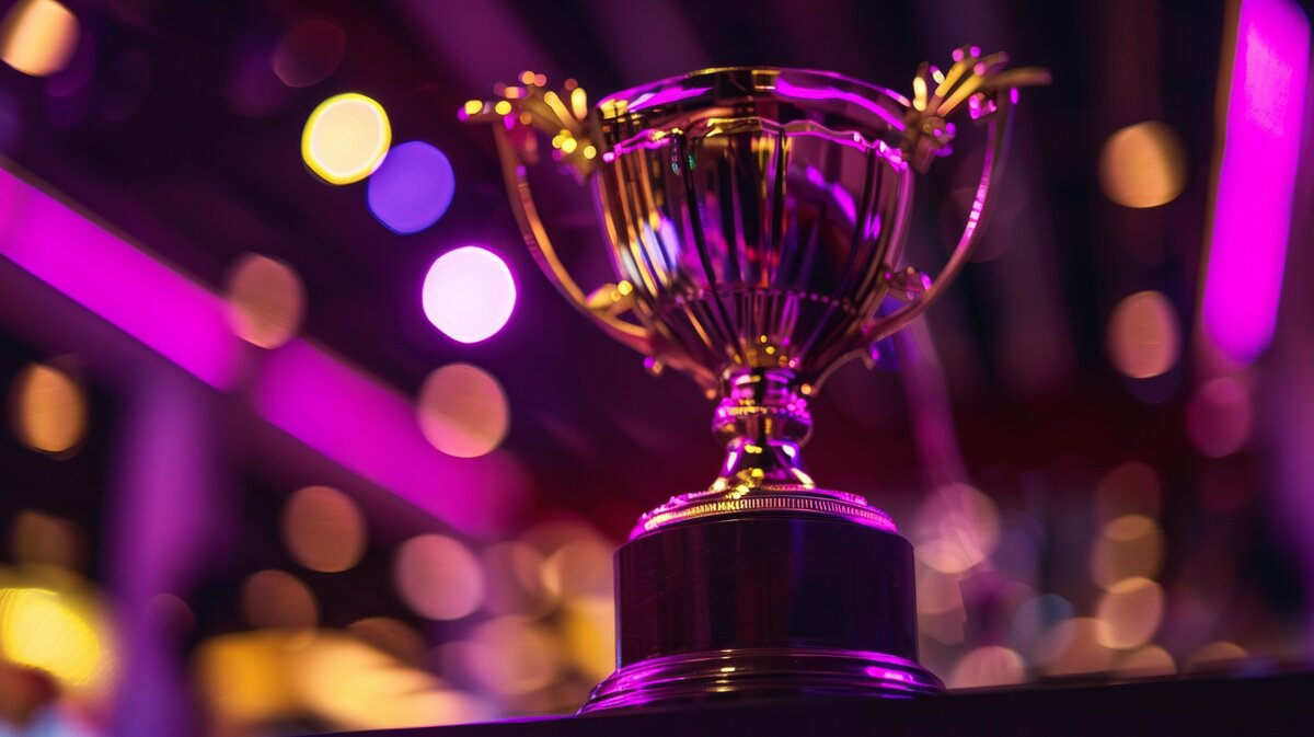 Cúp vàng tournament với số xếp hạng